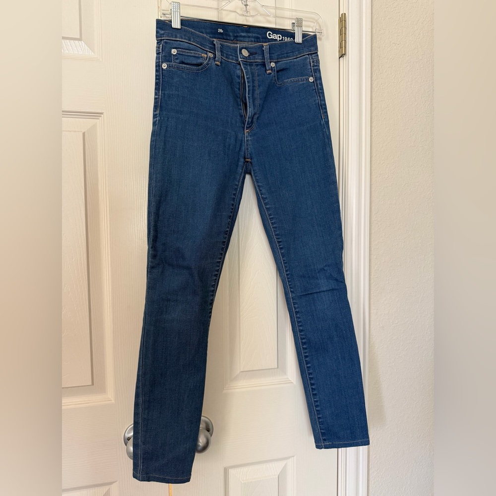 Gap 1969 Straight Jeans Size 26R